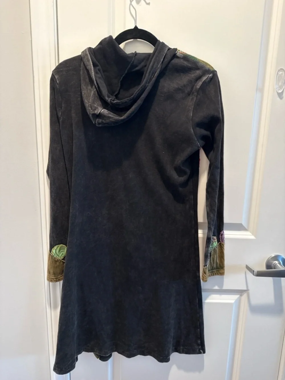 Rising International Black Hooded Zip-Up Coat with Multicolor Embroidery - Picture 2 of 3